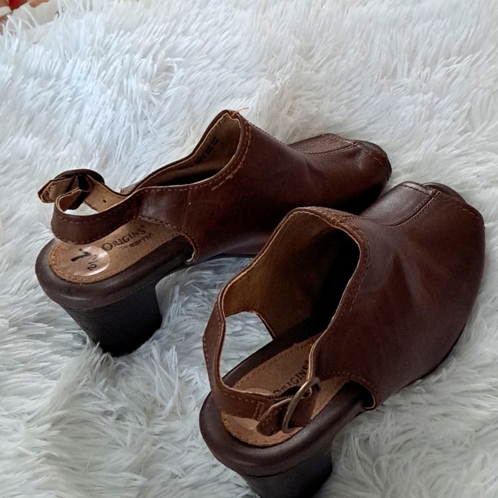 Leather wedges